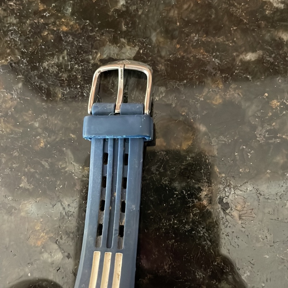 Youth adidas watch - Picture 4 of 6